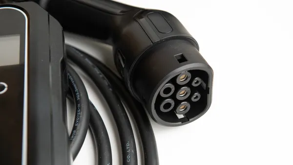 PREMIUM INSTELBARE MOBIELE LADER/LAADKABEL STOPCONTACT TYPE 2 1FASE 6A16A 1,3KW3,6KW VOOR MASERATI GRANCABRIO FOLGORE