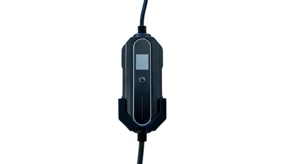 PREMIUM INSTELBARE MOBIELE LADER/LAADKABEL STOPCONTACT TYPE 2 1FASE 6A16A 1,3KW3,6KW VOOR MASERATI GRANCABRIO FOLGORE